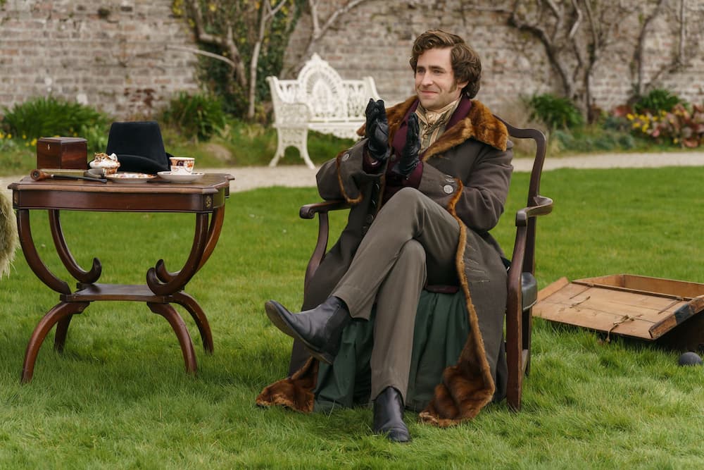 MR MALCOLMS LIST_STILL_005