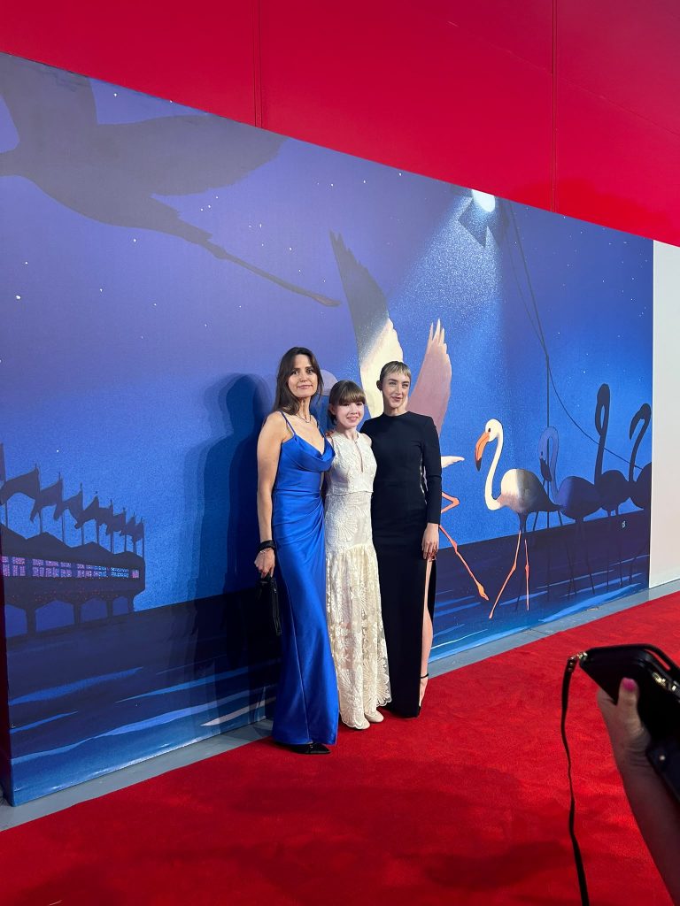 Saoirse Ronan’s Directorial Debut PAPER PLANE Premieres in Venice – Main Image